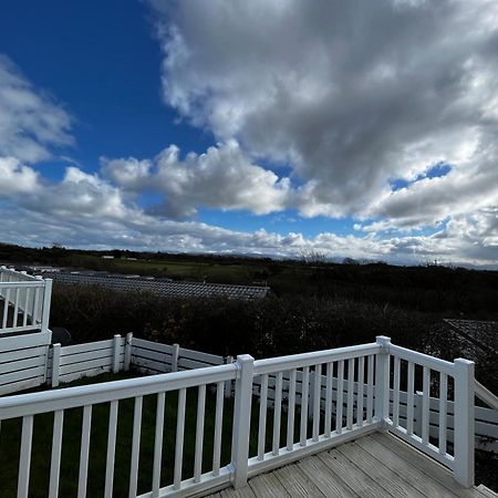 Ger-Y-Bwlch - Spacious Static On 5Star Site With Swimming Pool Benllech Luaran gambar