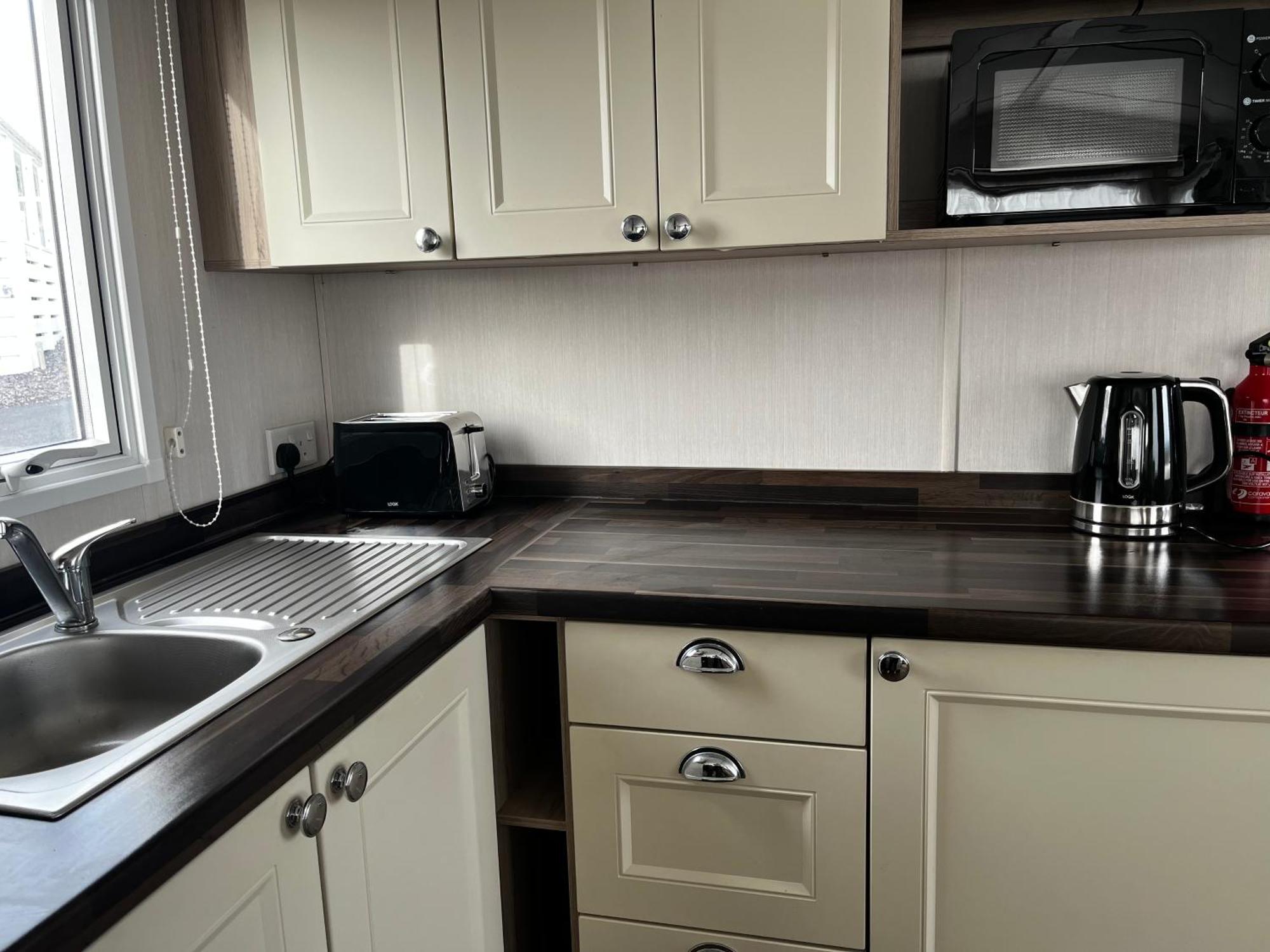 Ger-Y-Bwlch - Spacious Static On 5Star Site With Swimming Pool Benllech Luaran gambar